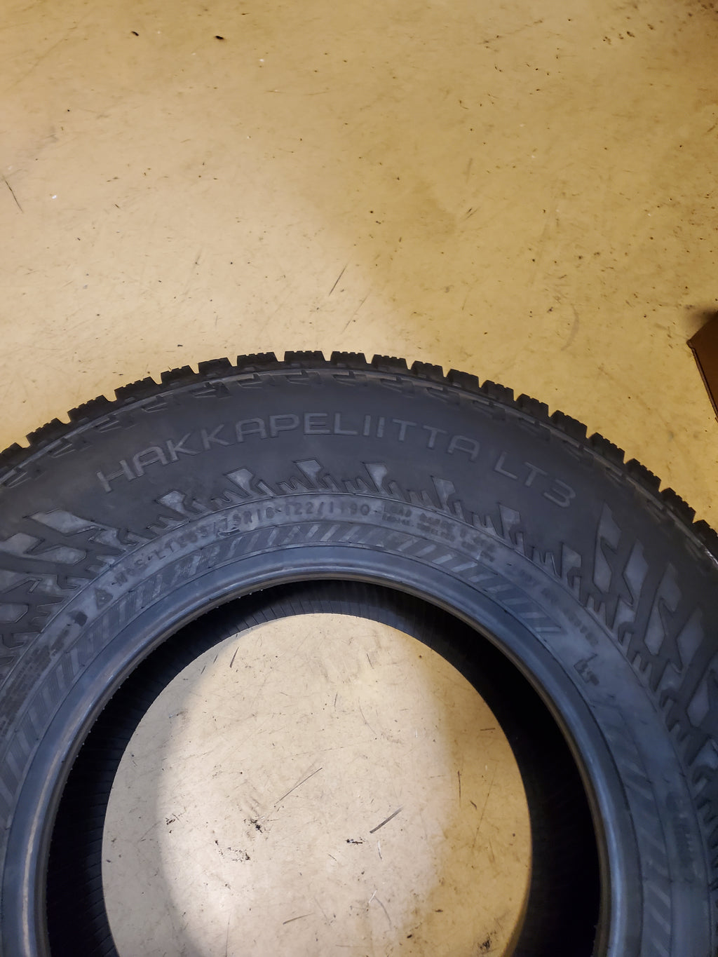 NOKIAN HAKKAPELIITTA LT3 STUDDED LT 285 75 16 122/119Q 8PLY WINTER TIRE TS32397