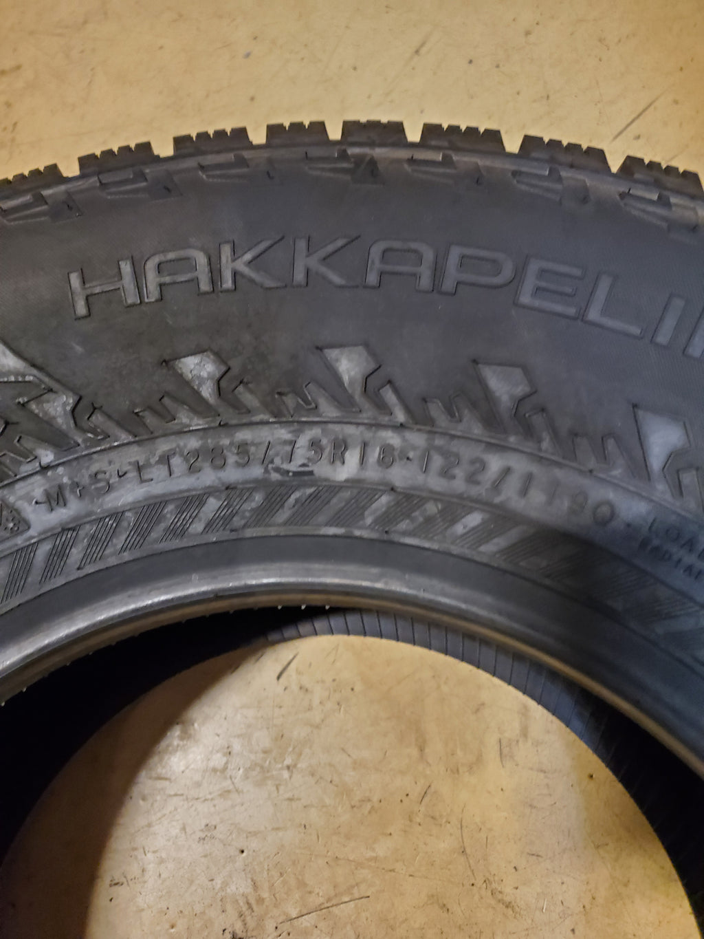 NOKIAN HAKKAPELIITTA LT3 STUDDED LT 285 75 16 122/119Q 8PLY WINTER TIRE TS32397