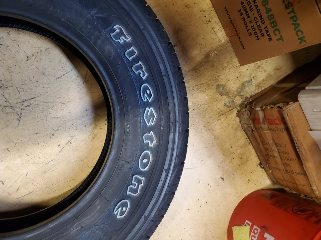 NOS FIRESTONE DESTINATION LE2 OWL P 225 75 16 104T ALL SEASON TIRE 097606