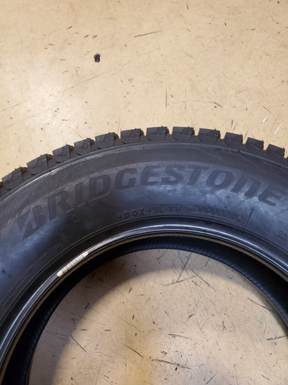 BRIDGESTONE BLIZZAK DM-V2 BSW P 215 70 16 100S WINTER TIRE 015828