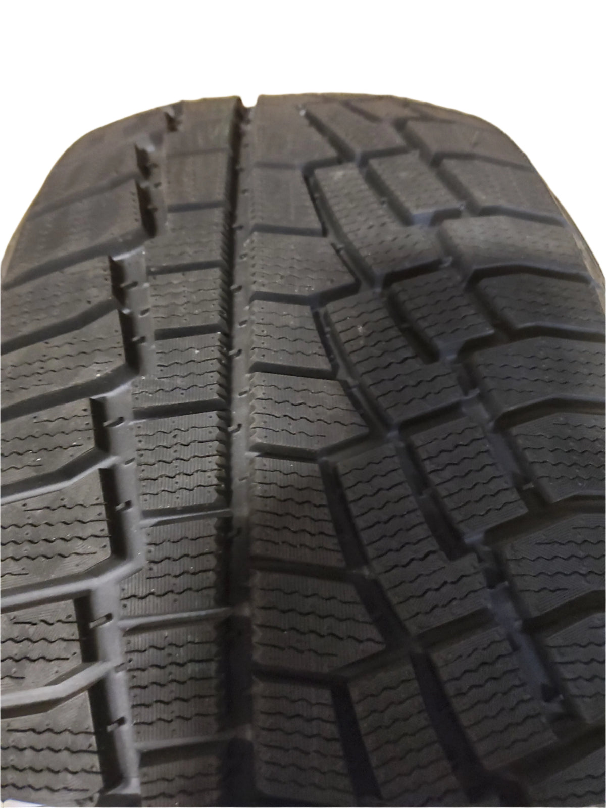 NOS COOPER DISCOVERER TRUE NORTH BSW P 235 50 18 97H WINTER TIRE 166201004