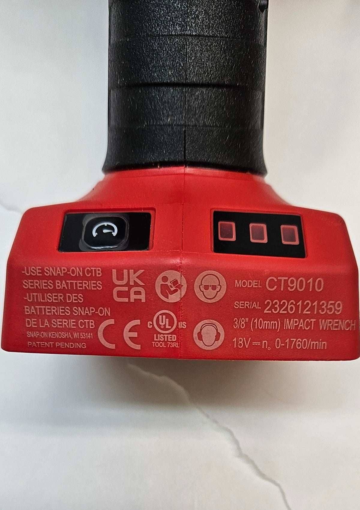 SNAP-ON CT9010K2 18 V 3/8" DRIVE MONSTERLITHIUM CORDLESS IMPACT WRENCH KIT (RED)