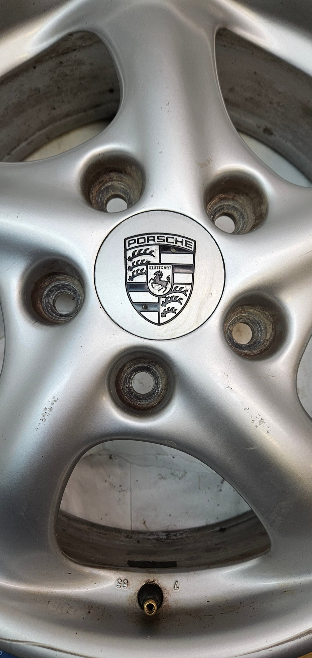 PORSCHE SET 99636212400 TWO FRONT WHEELS 7X17 ET 55 AND TWO REAR WHEELS 9X17 ET 55, FITS 911, BOXSTER 1997-2005