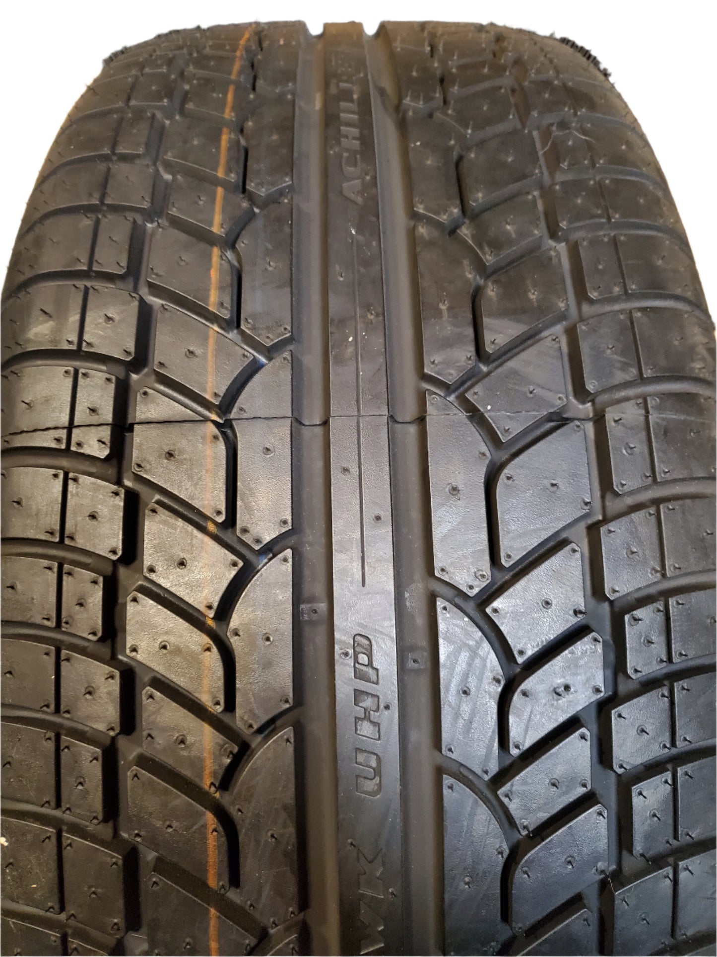 2 NOS ACHILLES DESERT HAWK UHP BSW P 285 45 22 114V XL UHP  TIRE MAG284522