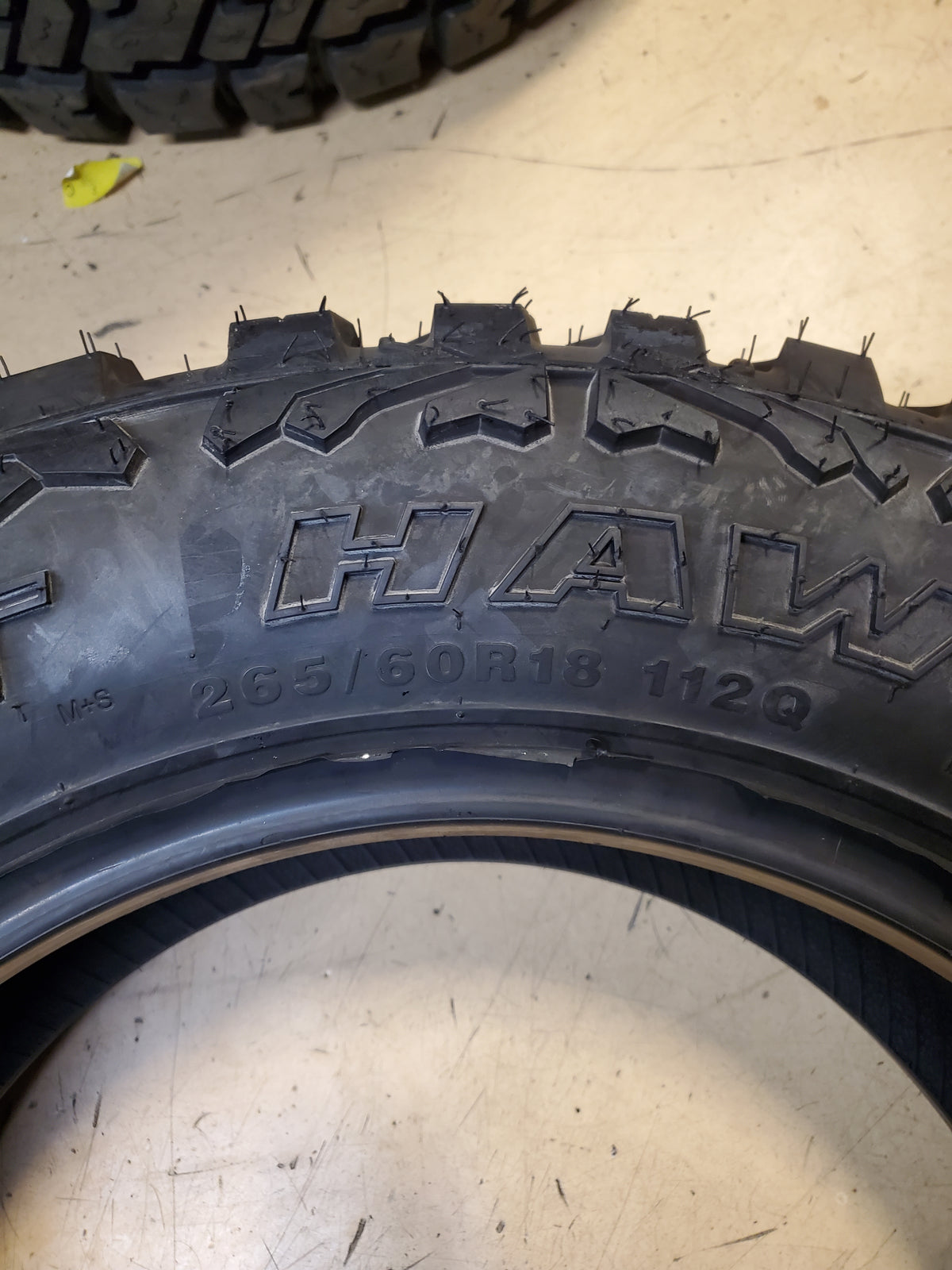 ACHILLES DESERT HAWK XMT BSW P 265 60 18 112Q MUD TIRE MAO266018
