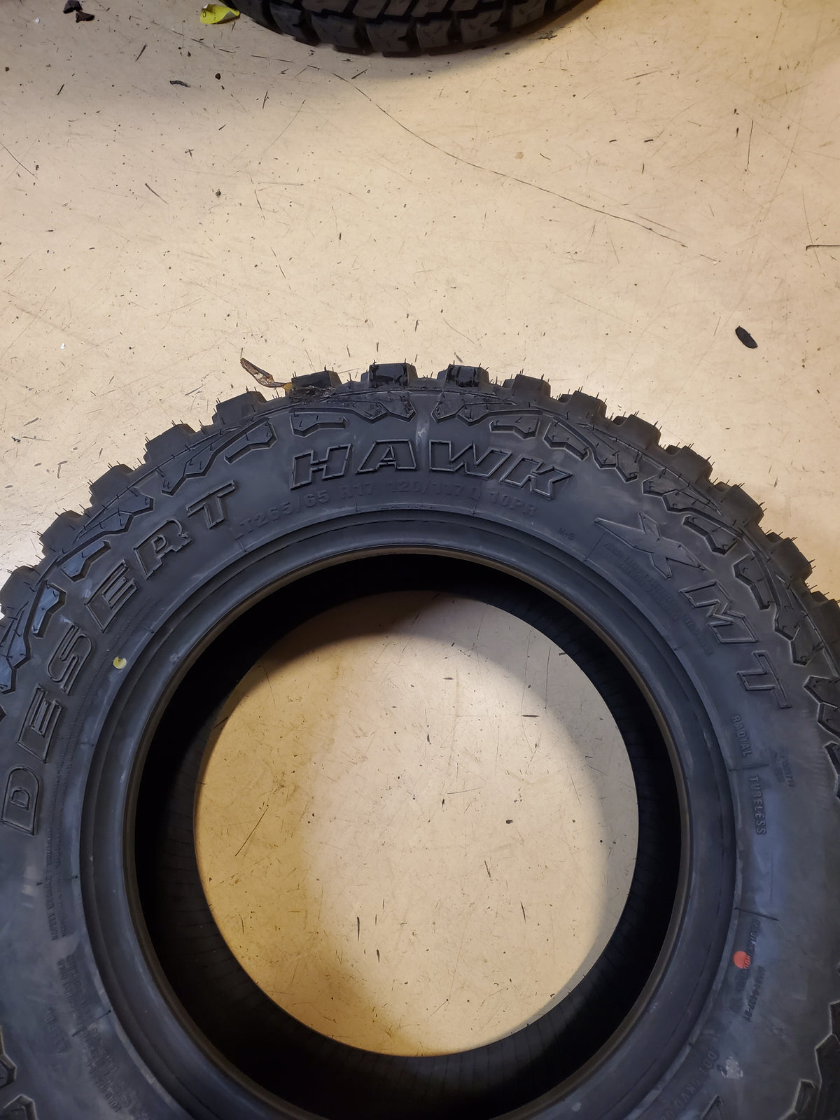 ACHILLES DESERT HAWK XMT BSW LT 265 65 17 120/117Q 10PLY MUD TIRE MAO266517