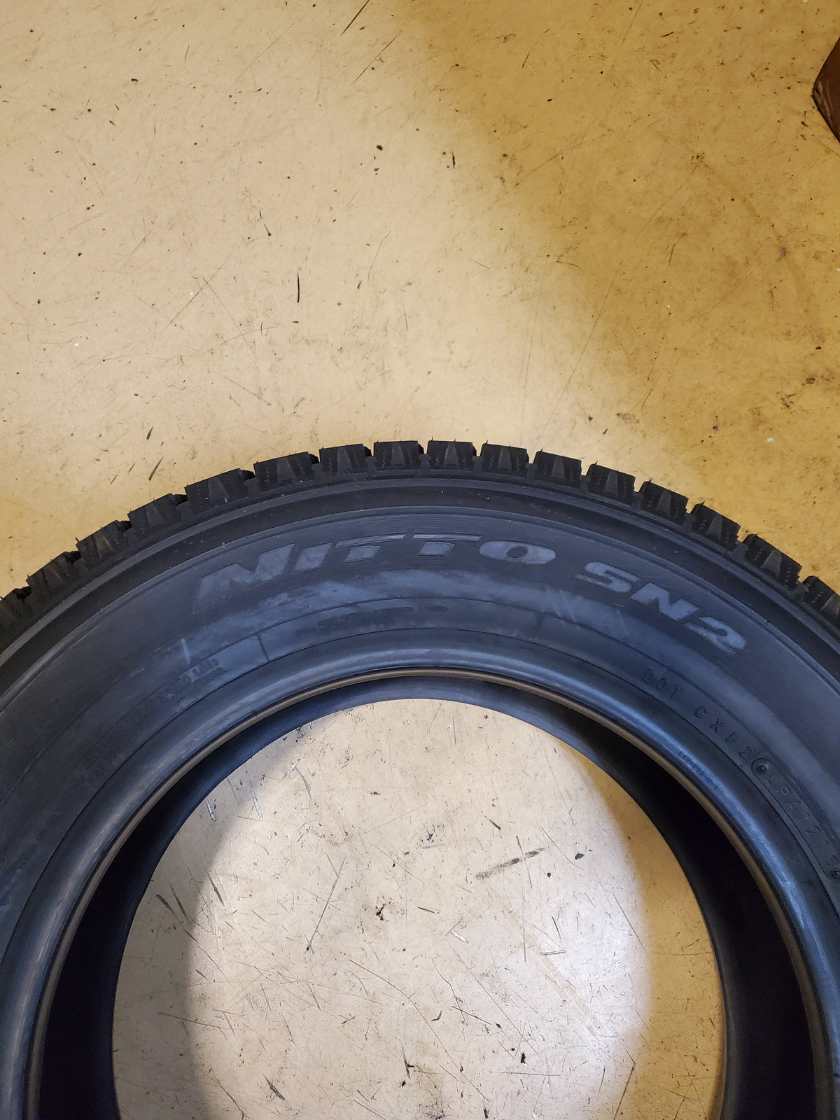 NOS NITTO SN2 BSW P 225 65 16 100T ALL SEASON TIRE 204440