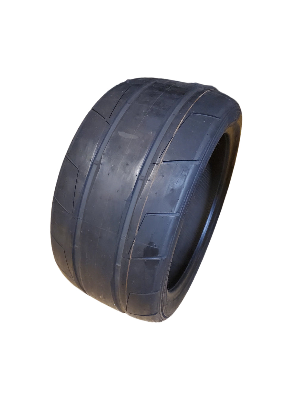 NOS NITTO NT05R BSW P 305 35 19 LL RACING TIRE 207570
