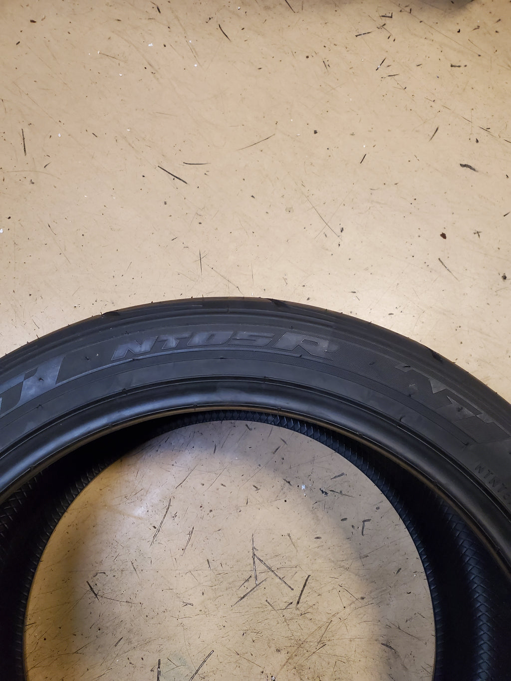 NOS NITTO NT05R BSW P 305 35 19 LL RACING TIRE 207570
