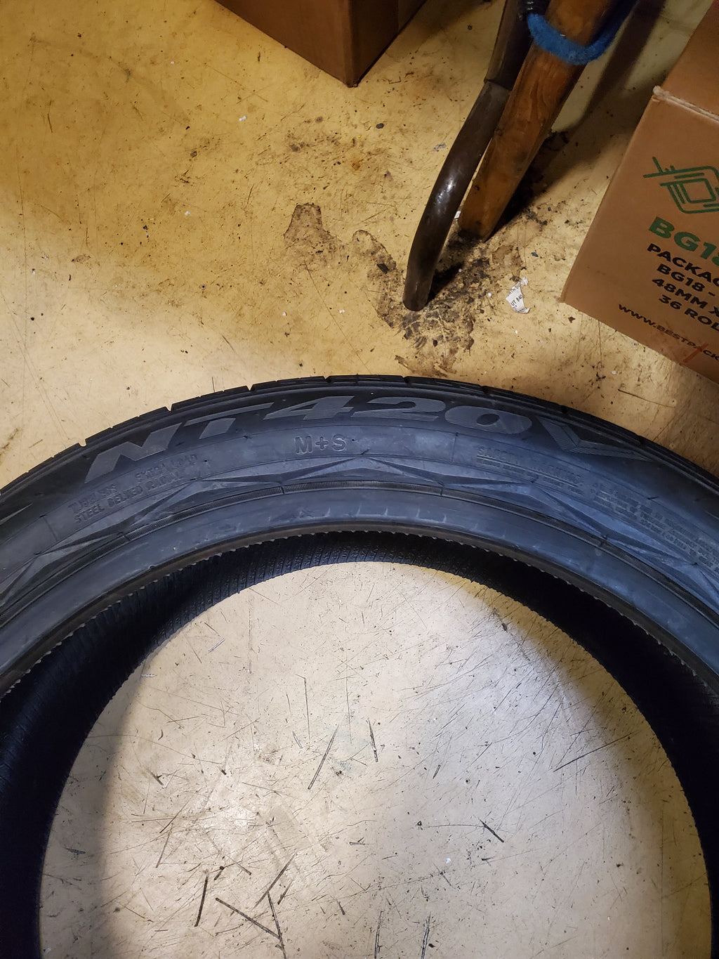 NITTO NT420V BSW P 275 40 22 107V ALL SEASON TIRE 207480
