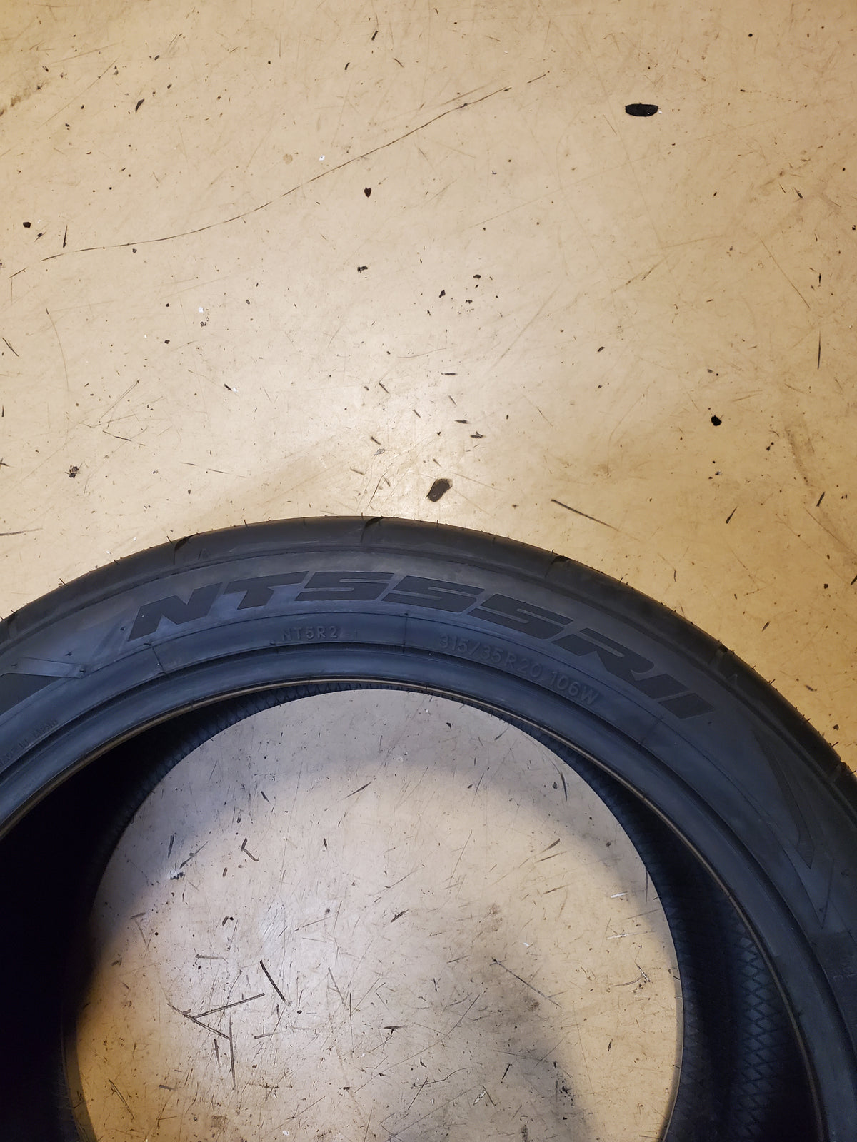 NITTO NT555RII BSW P 315 35 20 106W RACING TIRE 108630