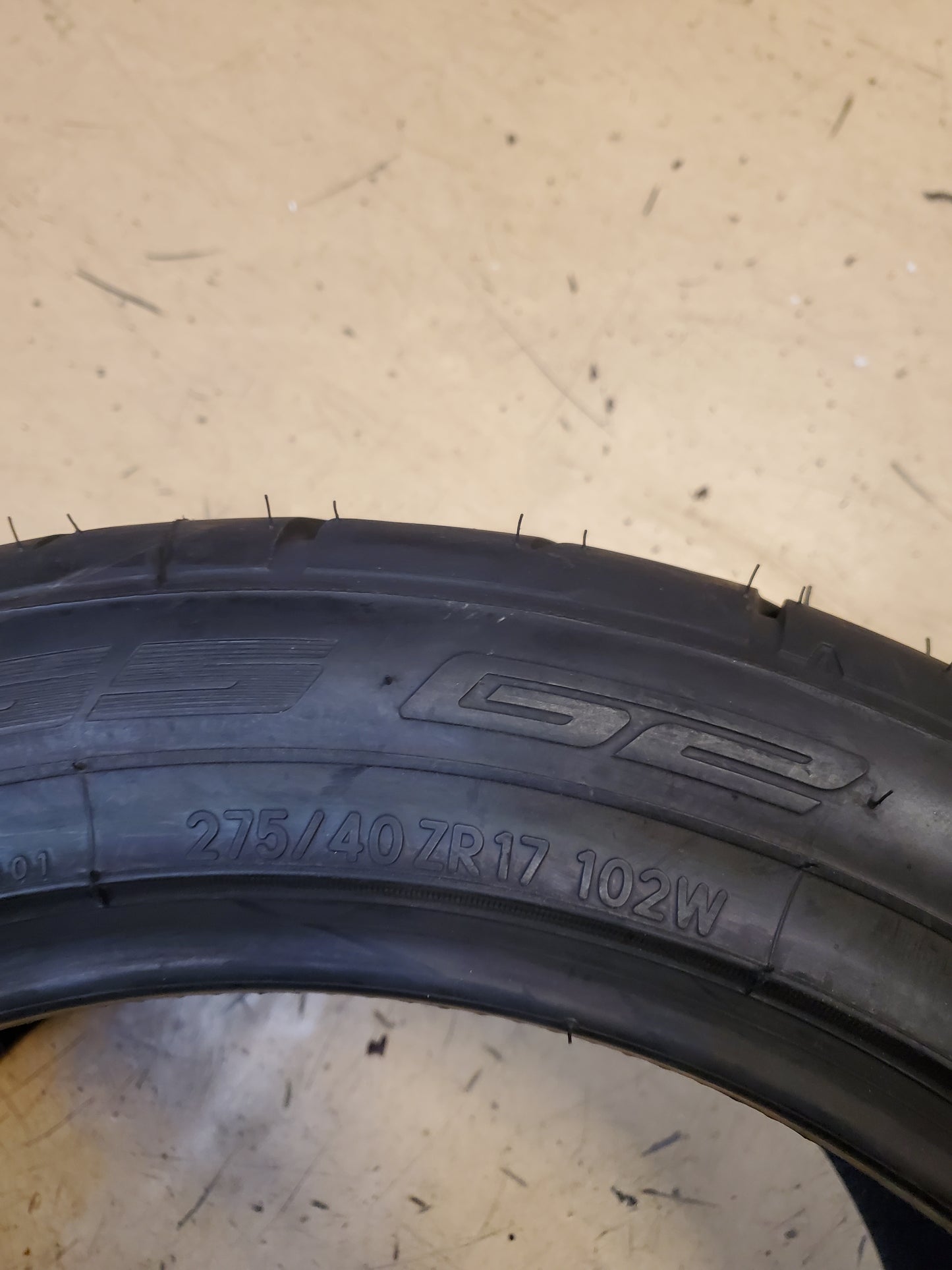 NITTO NT555 G2 BSW P 275 40 17 102W XL UHP TIRE 211320
