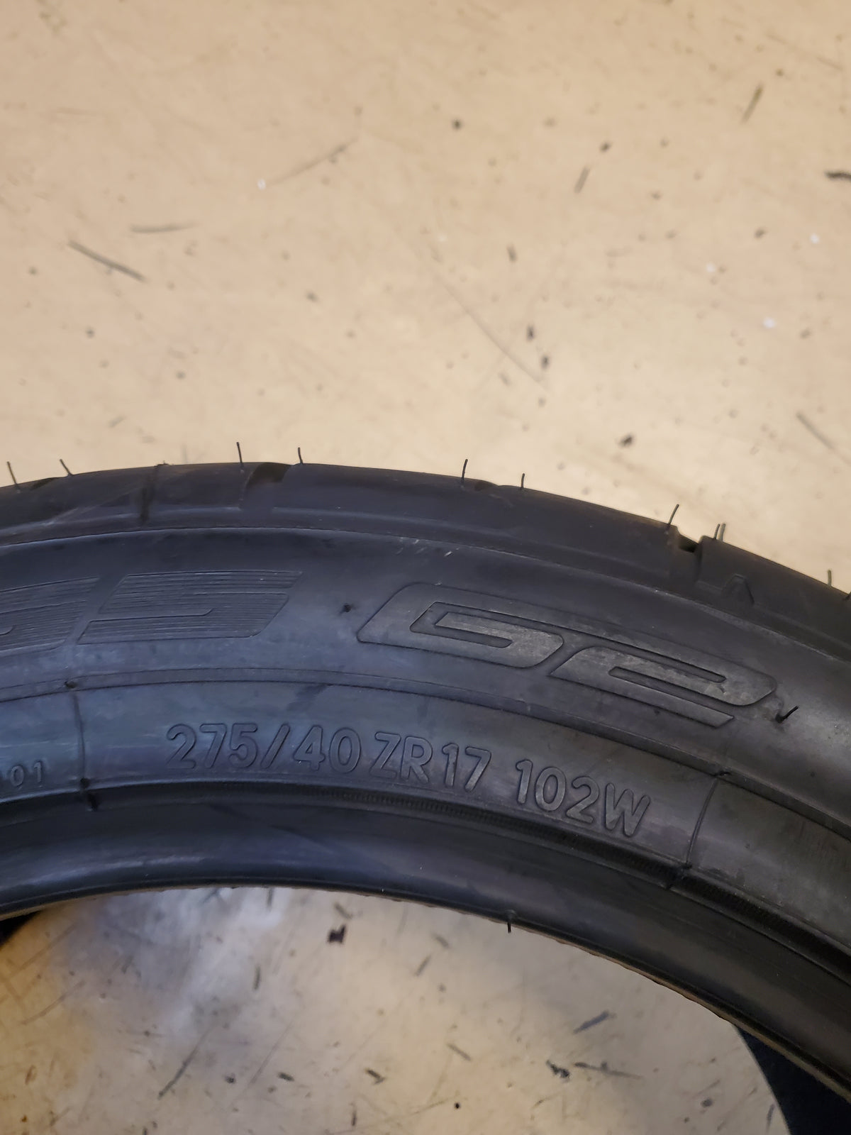NITTO NT555 G2 BSW P 275 40 17 102W XL UHP TIRE 211320
