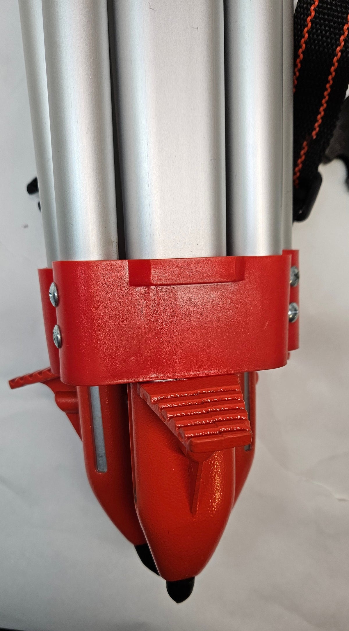 CST/BERGER TRIPOD 60ALWI20-O HEAVY DUTY ALUM.