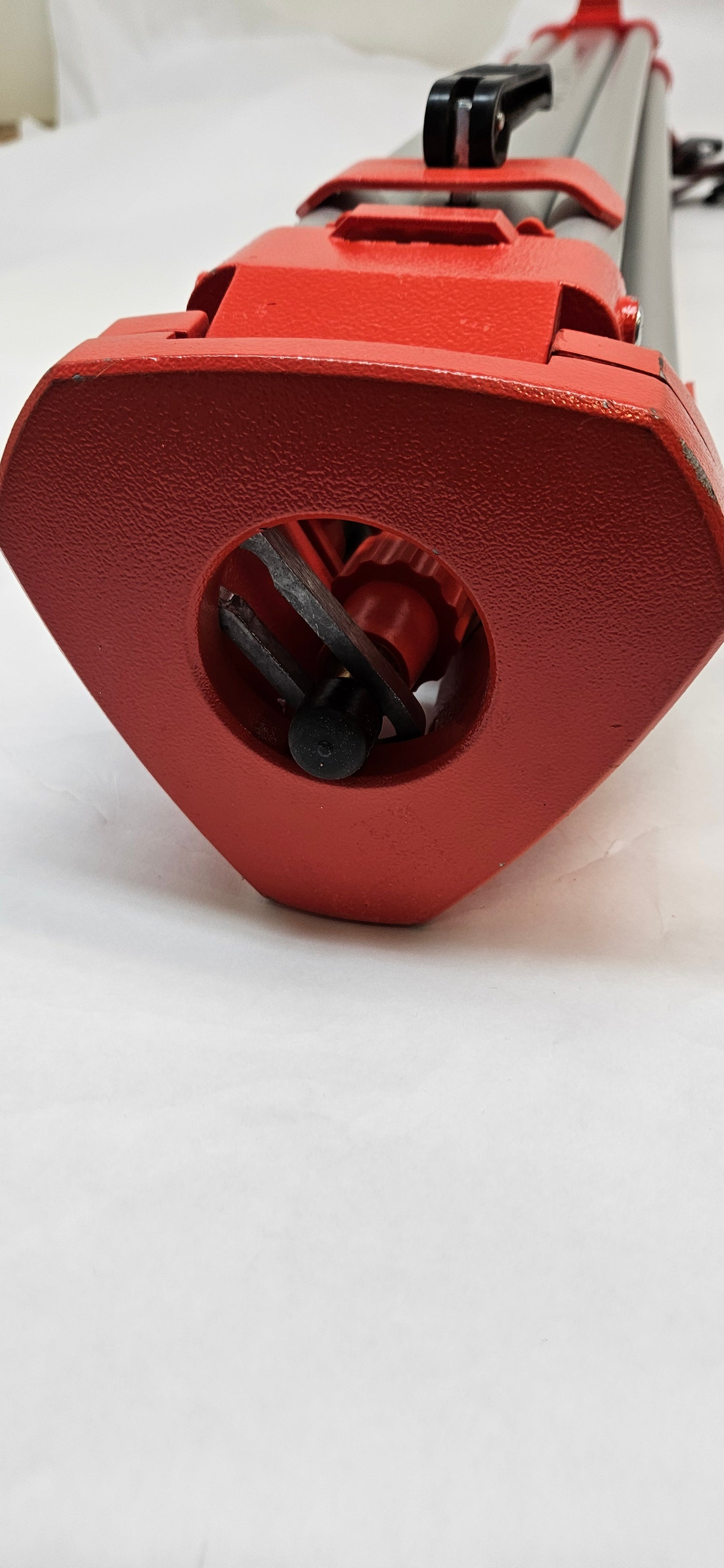 CST/BERGER TRIPOD 60ALWI20-O HEAVY DUTY ALUM.