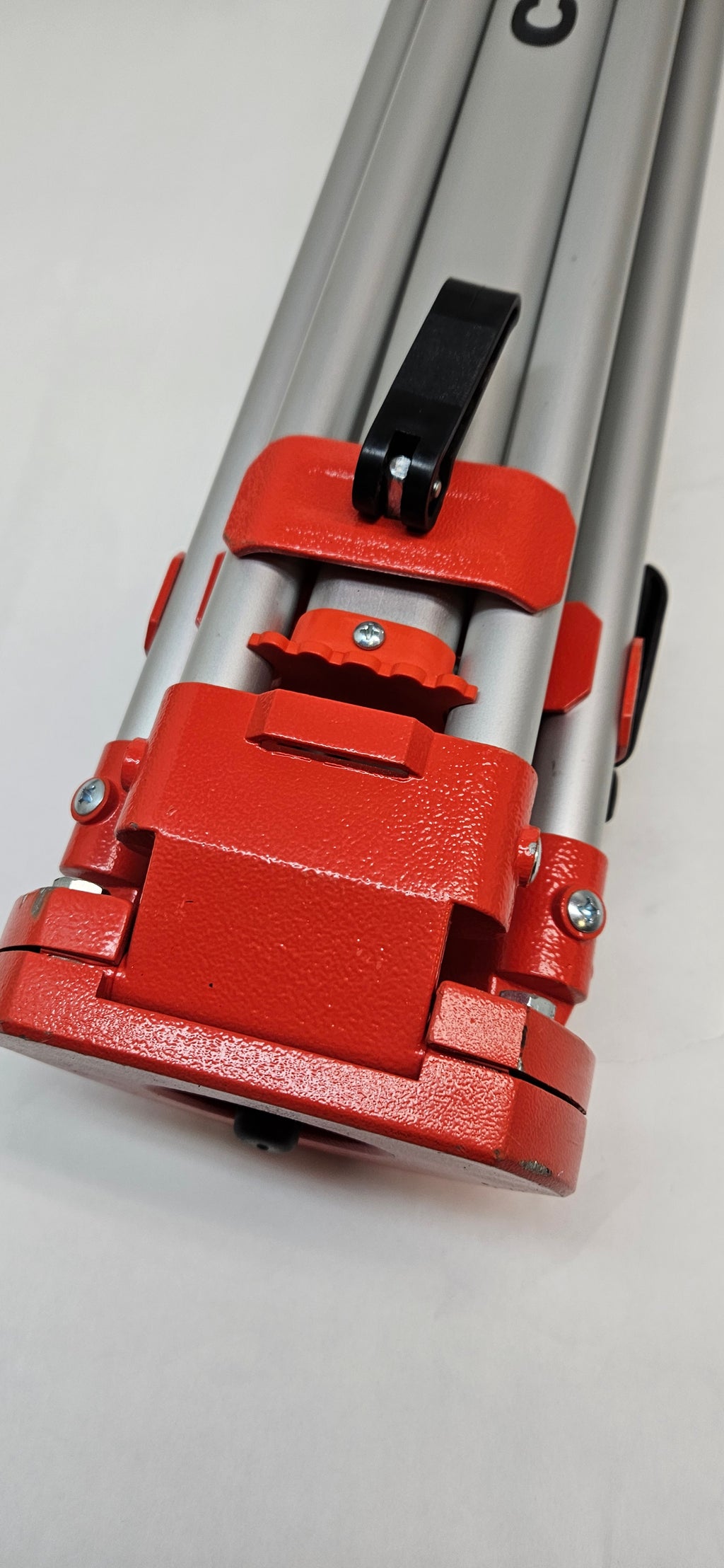 CST/BERGER TRIPOD 60ALWI20-O HEAVY DUTY ALUM.