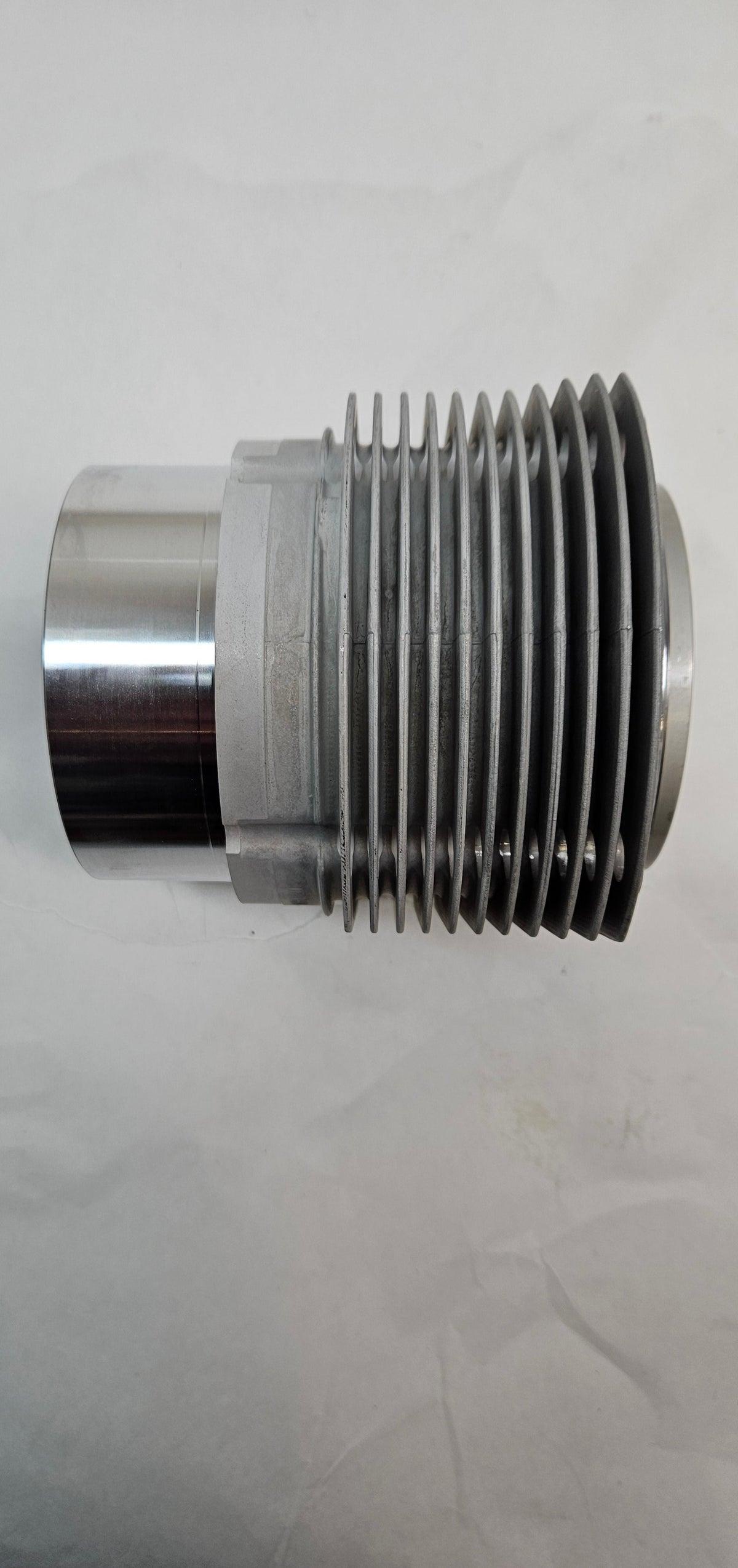 SET OF 6 MAHLE 503 60 92 OEM PORSCHE PISTON AND CYLINDER (EURO RS 2.7 LITER, 90.0 MM, 8.5:1 COMPRESSION, NIKASIL)