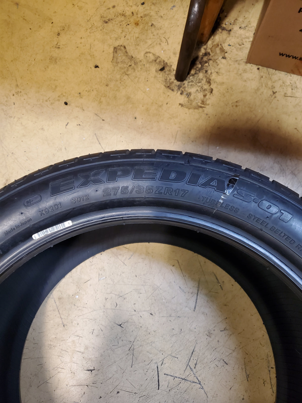 NOS BRIDGESTONE EXPEDIA S-01 BSW P 275 35 17 94Y UHP TIRE BRI4209B