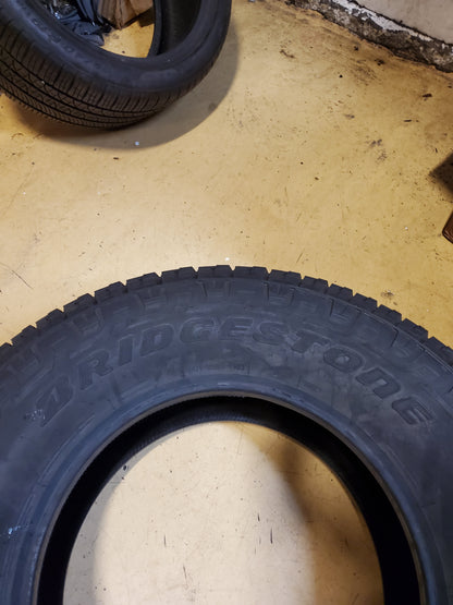 BRIDGESTONE DUELER AT REVO 3 OWL P 285 70 17 117T ALL TERRAIN TIRE 000038