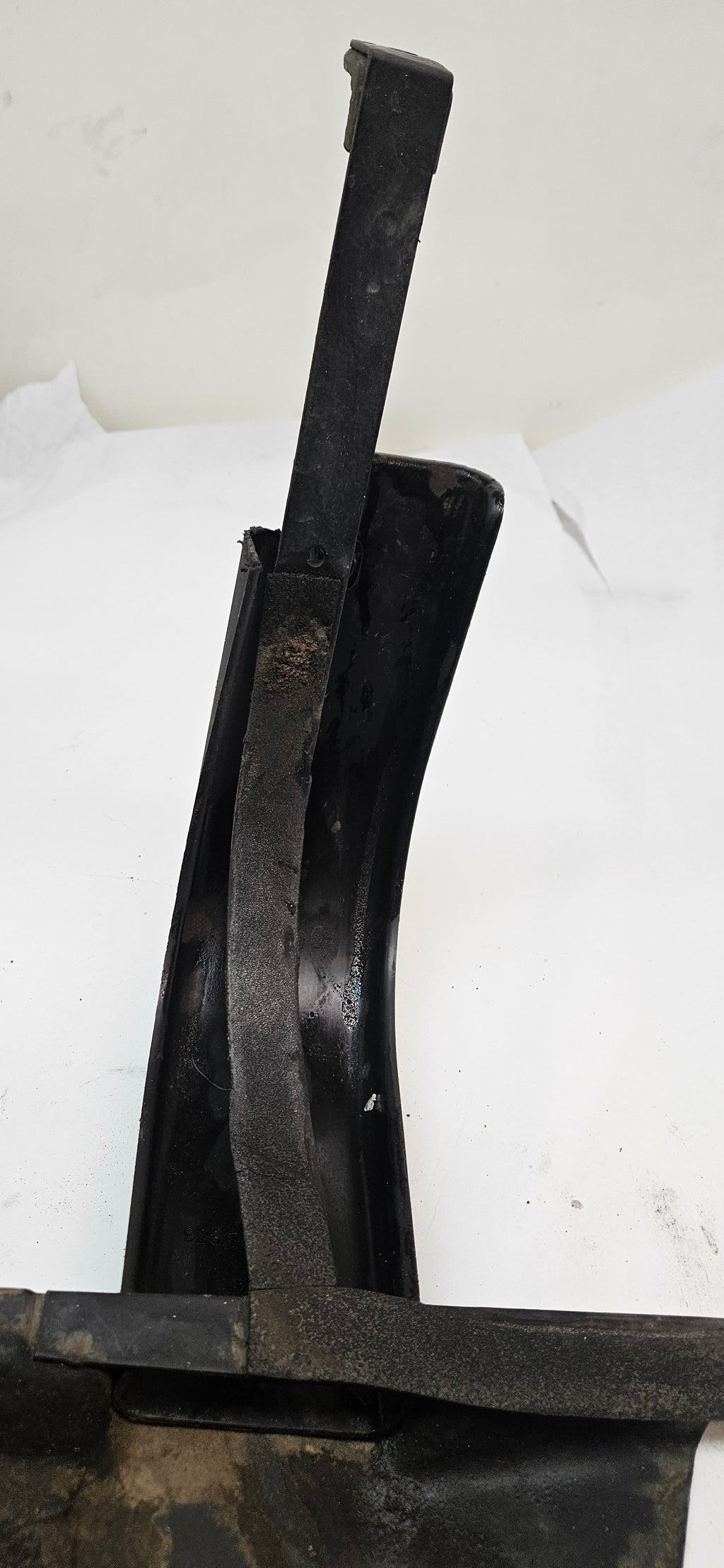 USED PORSCHE 928 87-91  GAS TANK STRAP BRACKET SUPPORT 928 201 373 03