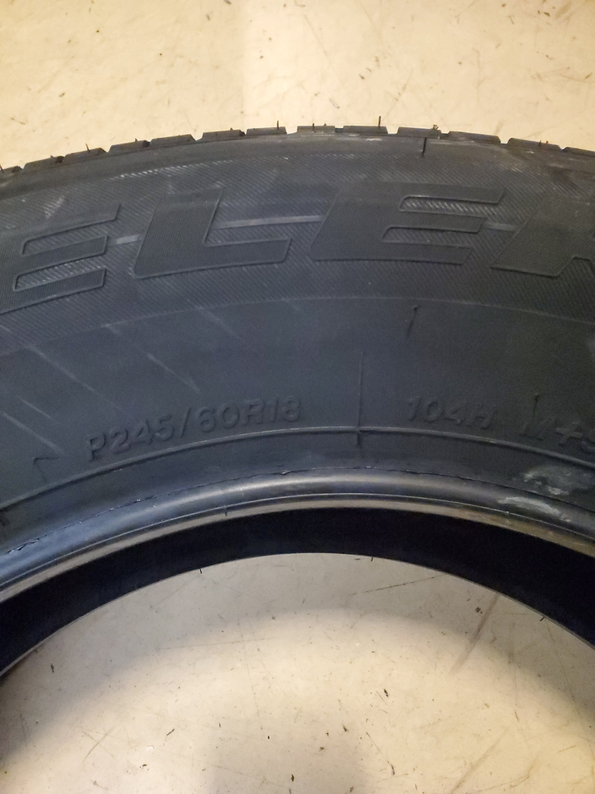 NOS BRIDGESTONE DUELER HL 422 ECOPIA BSW P 245 60 18 104H ALL SEASON TIRE 144441