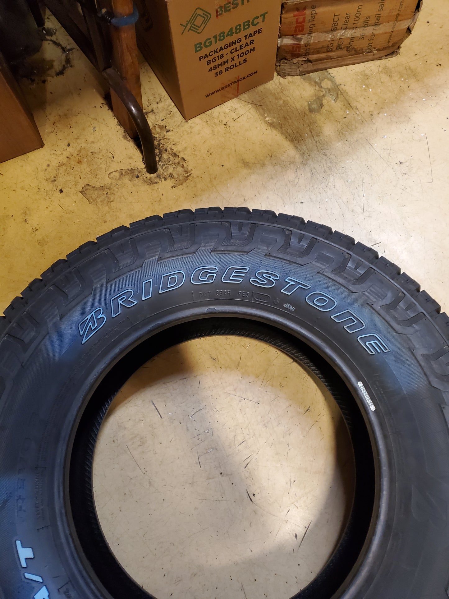 BRIDGESTONE DUELER A/T REVO 3 OWL LT 265 70 17 121/118S ALL TERRAIN TIRE 000019
