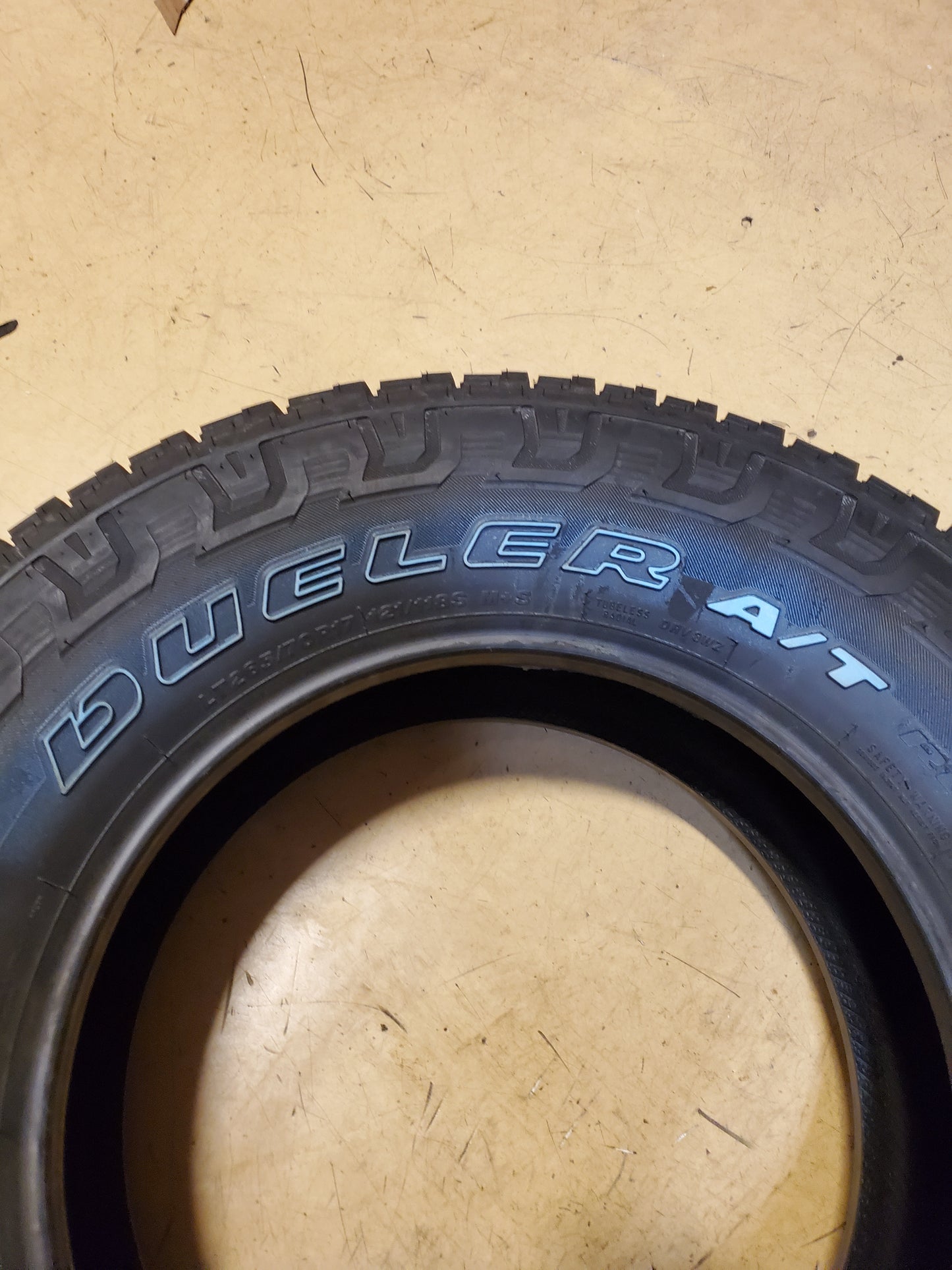 BRIDGESTONE DUELER A/T REVO 3 OWL LT 265 70 17 121/118S ALL TERRAIN TIRE 000019