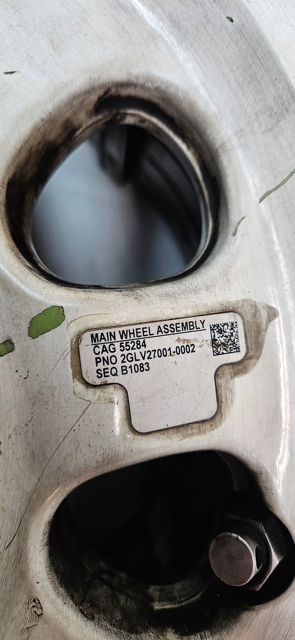 HONEYWELL WHEEL LANDING GEAR 34X10.5-R16  WHITE T-39 AIRCRAFT WHEEL 2614501-2