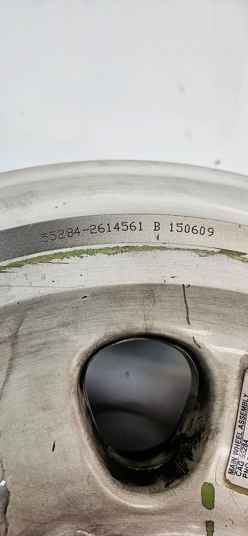 HONEYWELL WHEEL LANDING GEAR 34X10.5-R16  WHITE T-39 AIRCRAFT WHEEL 2614501-2