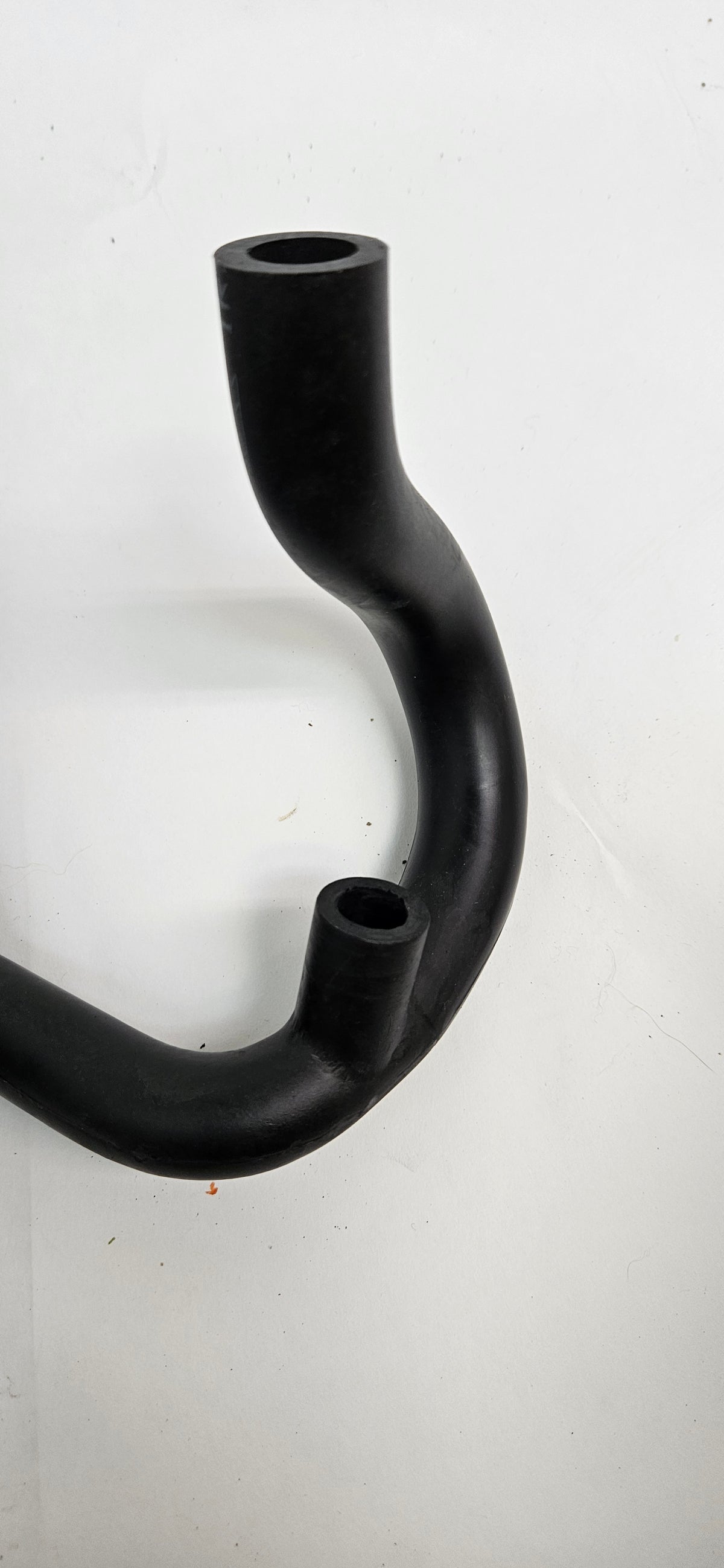 PORSCHE (944-107-187-02) MOLDED OIL HOSE