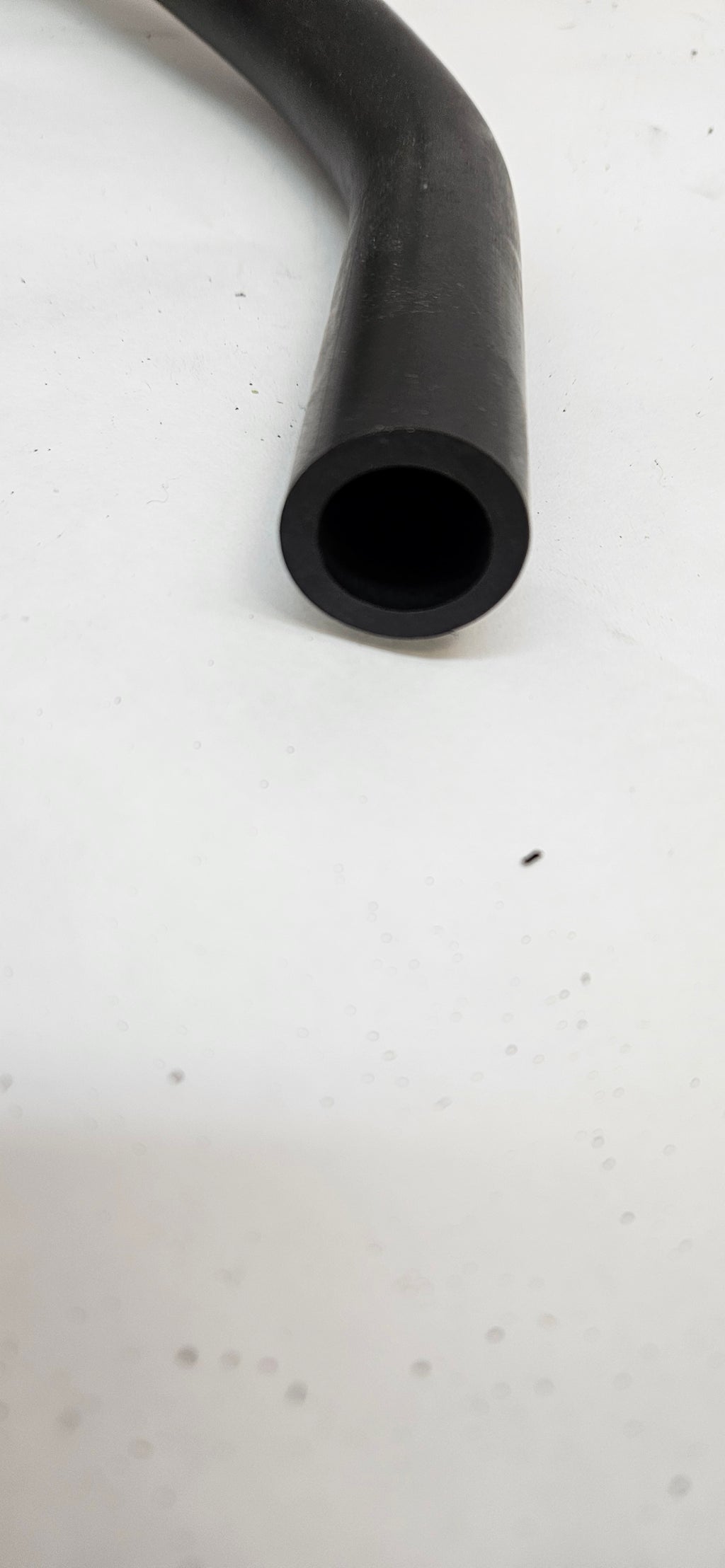 PORSCHE (944-107-187-02) MOLDED OIL HOSE