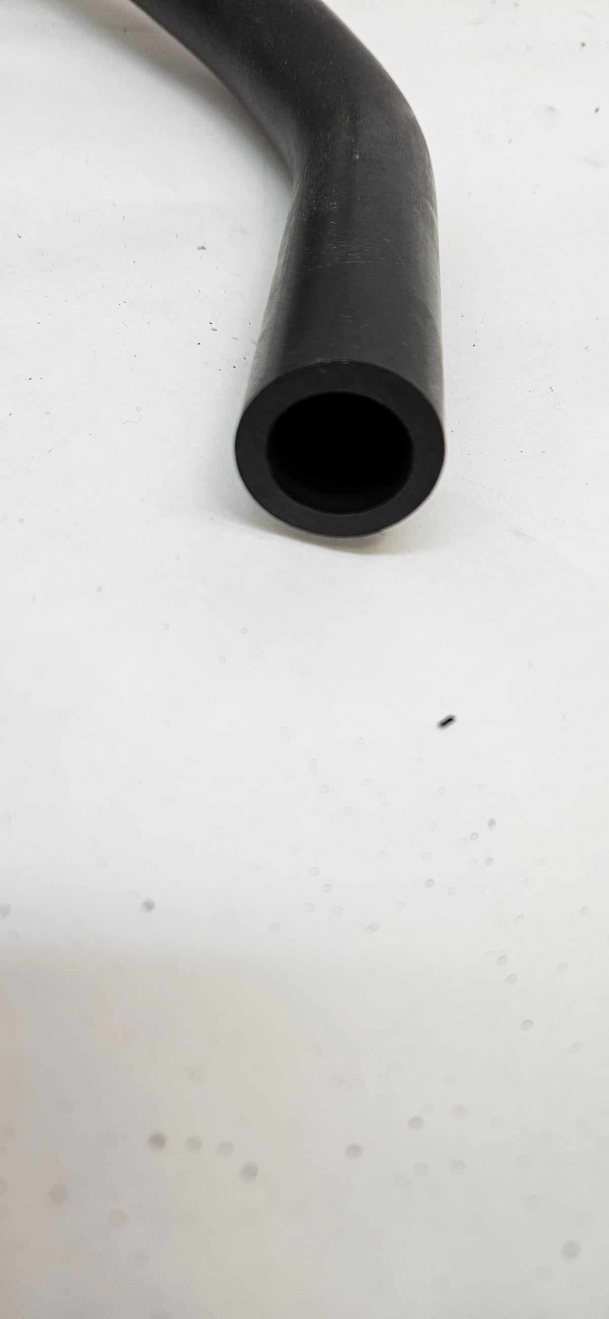 PORSCHE (944-107-187-02) MOLDED OIL HOSE