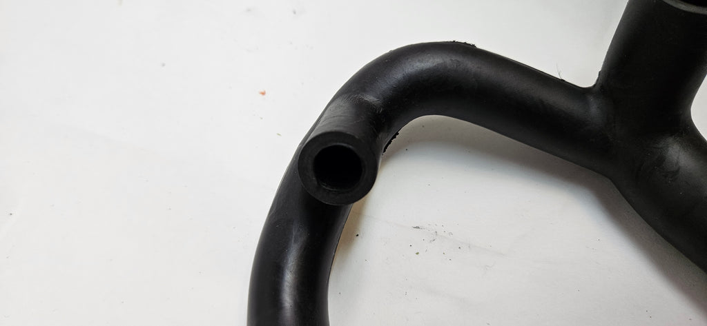 PORSCHE (944-107-187-02) MOLDED OIL HOSE