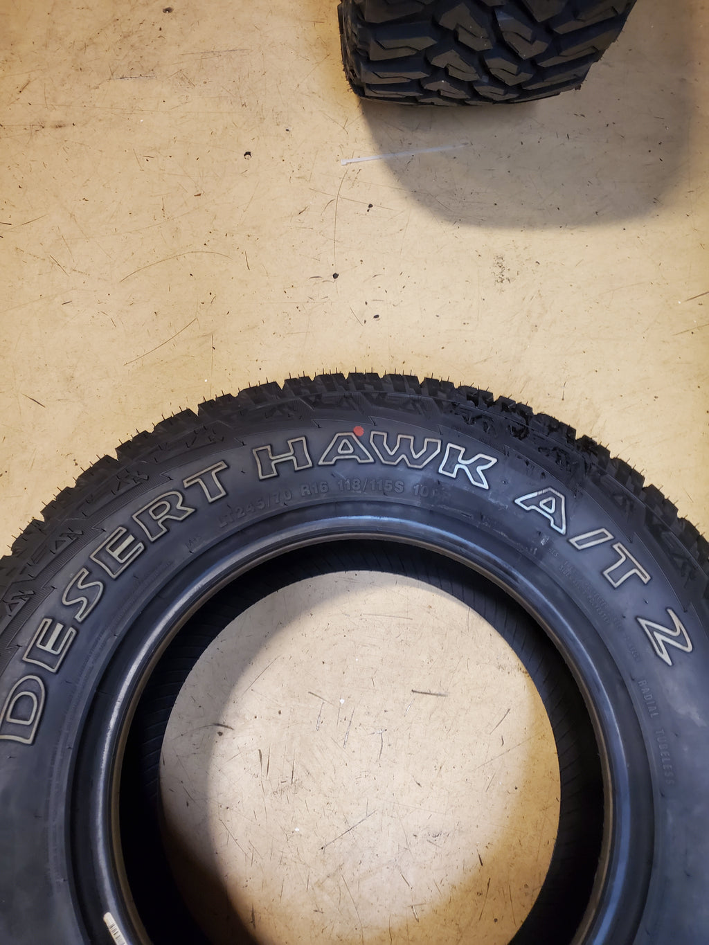 NOS ACHILLES DESERT HAWK AT2 OWL LT 245 70 16 118/115S 10PLY TIRE MAR247016