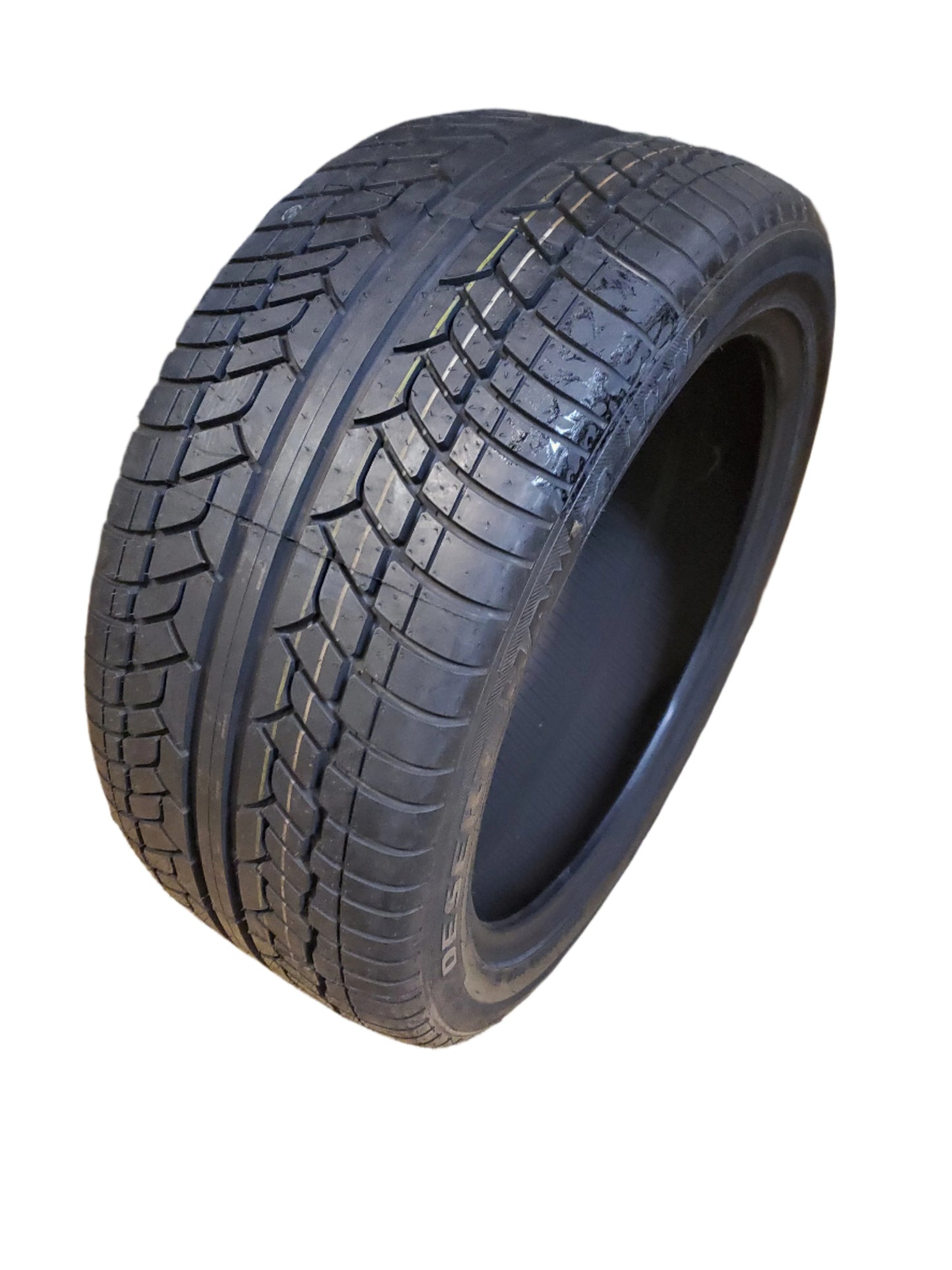NOS ACHILLES DESERT HAWK UHP BSW P 305 40 22 114V XL TIRE MAG304022