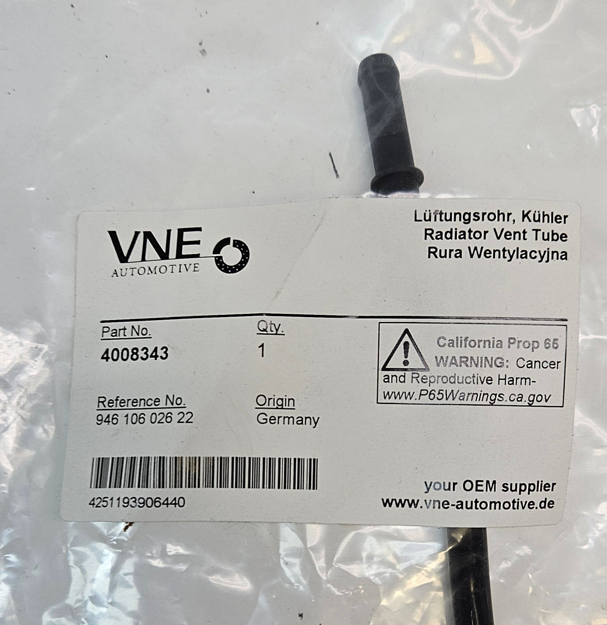 PORSCHE 4008343 COOLANT VENT LINE FOR LEFT/RIGHT CYLINDER HEADS - 94610602622 - O.E.M.