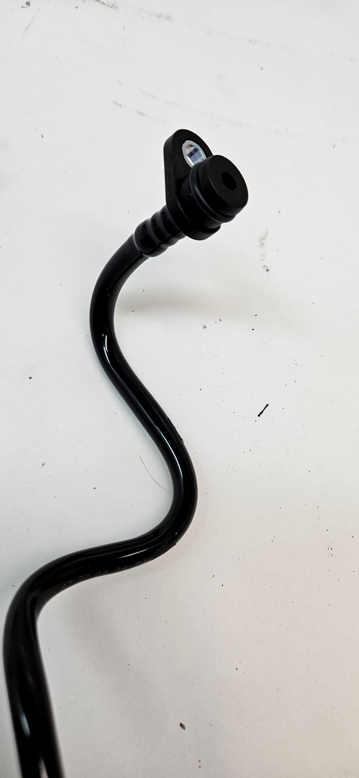 PORSCHE 4008343 COOLANT VENT LINE FOR LEFT/RIGHT CYLINDER HEADS - 94610602622 - O.E.M.