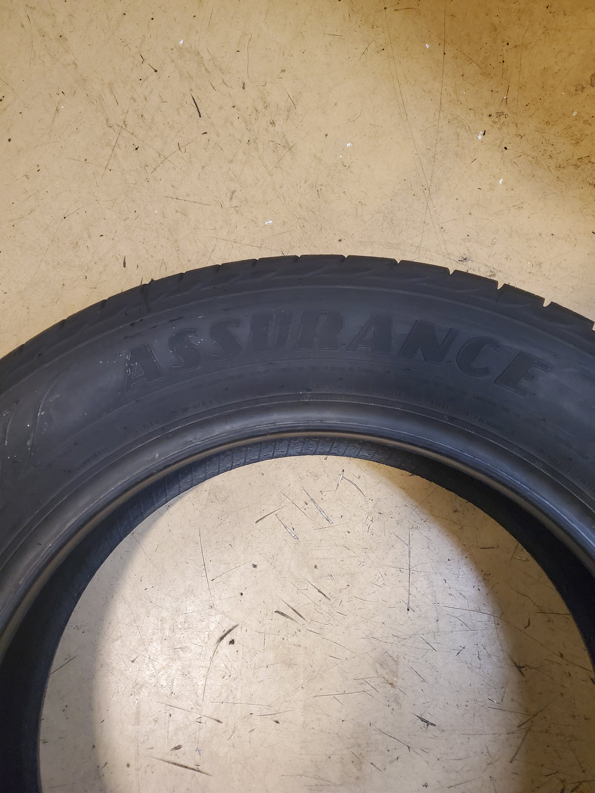 GOODYEAR ASSURANCE WEATHERREADY P 215 60 17 96H ALL WEATHER TIRE 767322537