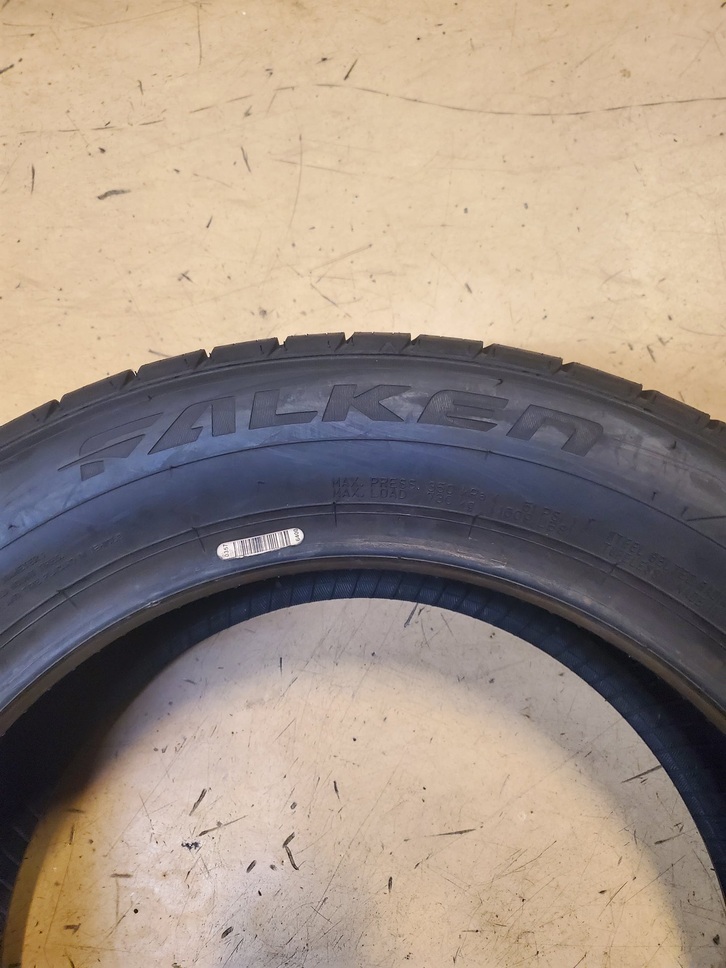 NOS FALKEN SINCERA SN250 A/S BSW P 225 55 17 97V ALL SEASON TIRE 28292762