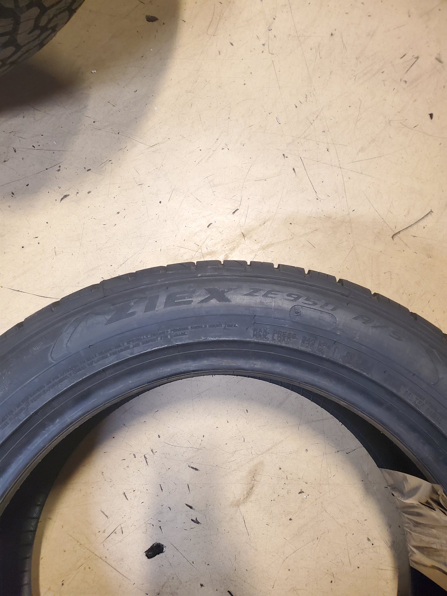 FALKEN ZIEX ZE950 A/S BSW P 235 50 18 101W XL UHP TIRE 28953825