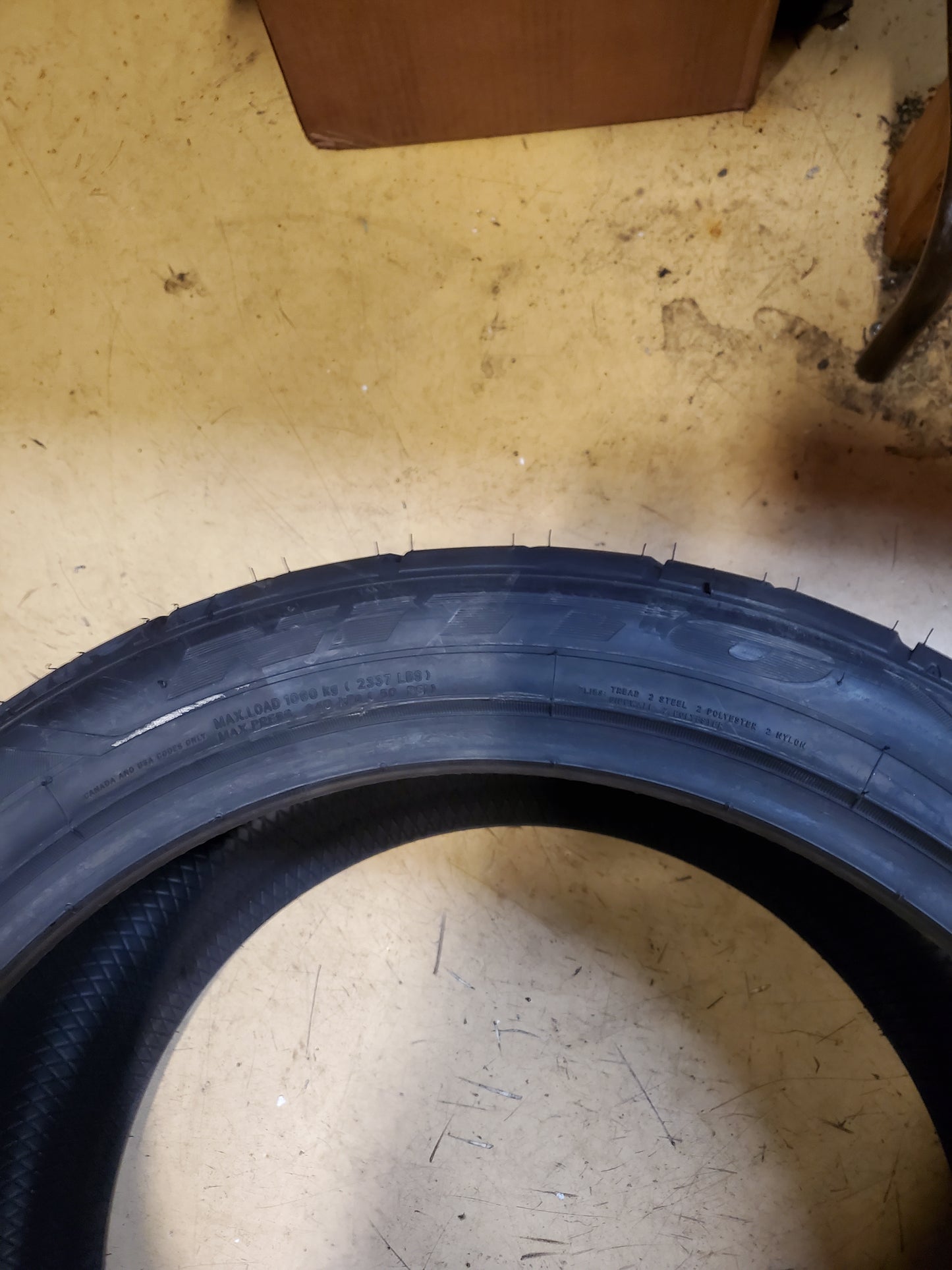 NITTO NT555 G2 BSW P 315 35 20 110W XL UHP TIRE 211200
