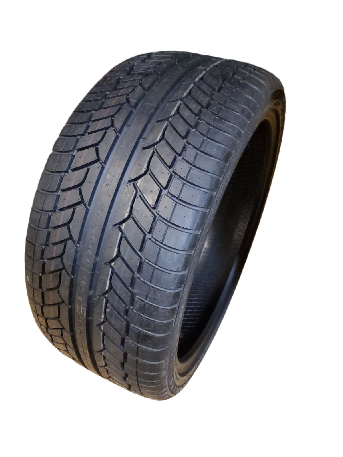 NOS ACHILLES DESERT HAWK UHP BSW P 305 35 24 112V XL TIRE MAG303524