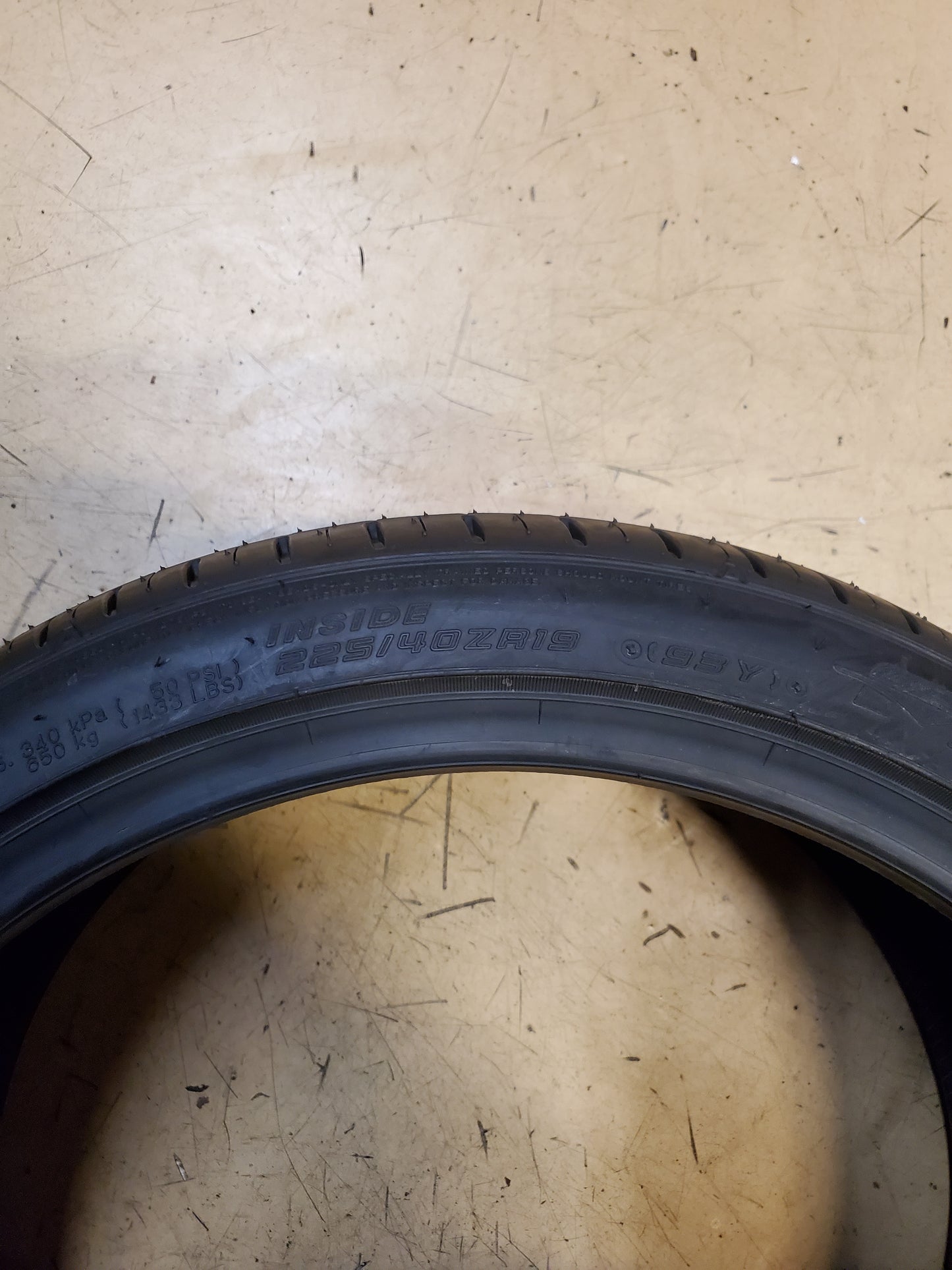 NOS FALKEN AZENIS FK510 BSW P 225 40 19 93Y XL UHP TIRE 28035717