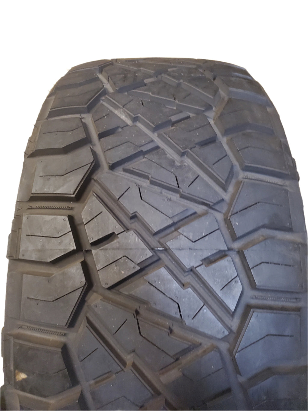 NOS NITTO RIDGE GRAPPLER BSW LT 325 50 22 127Q 12PLY ALL TERRAIN TIRE 217570