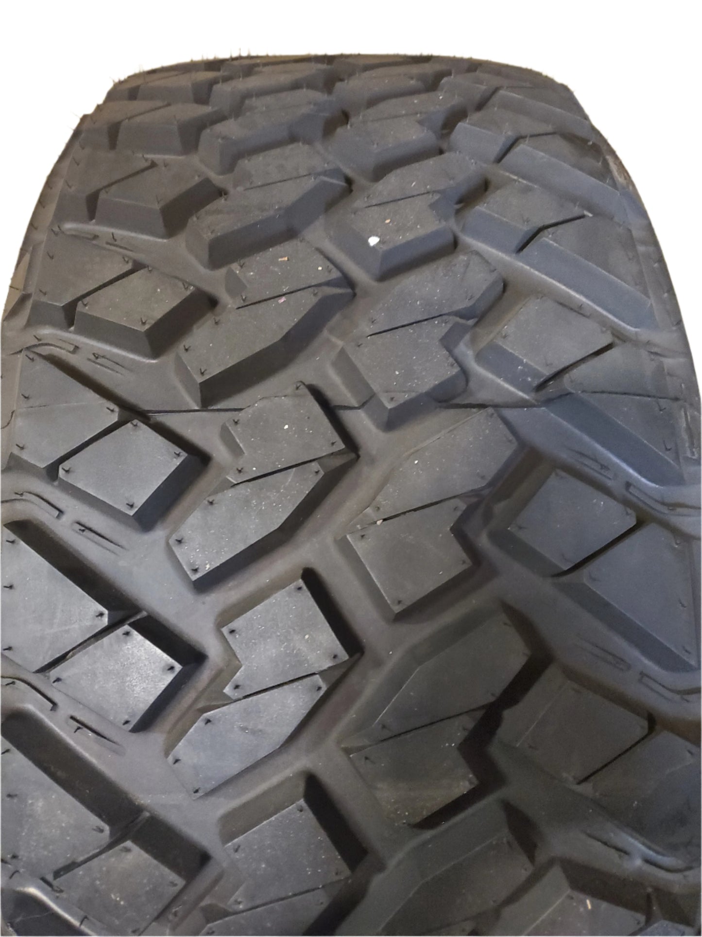 NITTO TRAIL GRAPPLER M/T BSW LT 325 50 22 122Q 10PLY MUD TIRE 205830