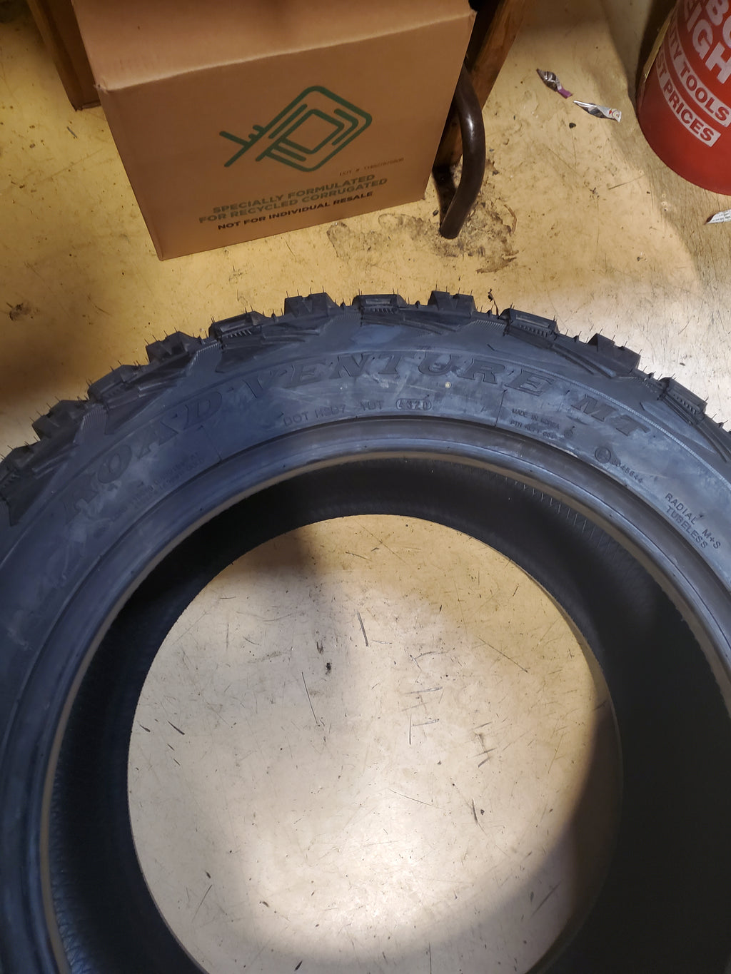 KUMHO ROAD VENTURE M/T BSW LT 33 12.50 20 114Q 10PLY MUD TIRE 2107263