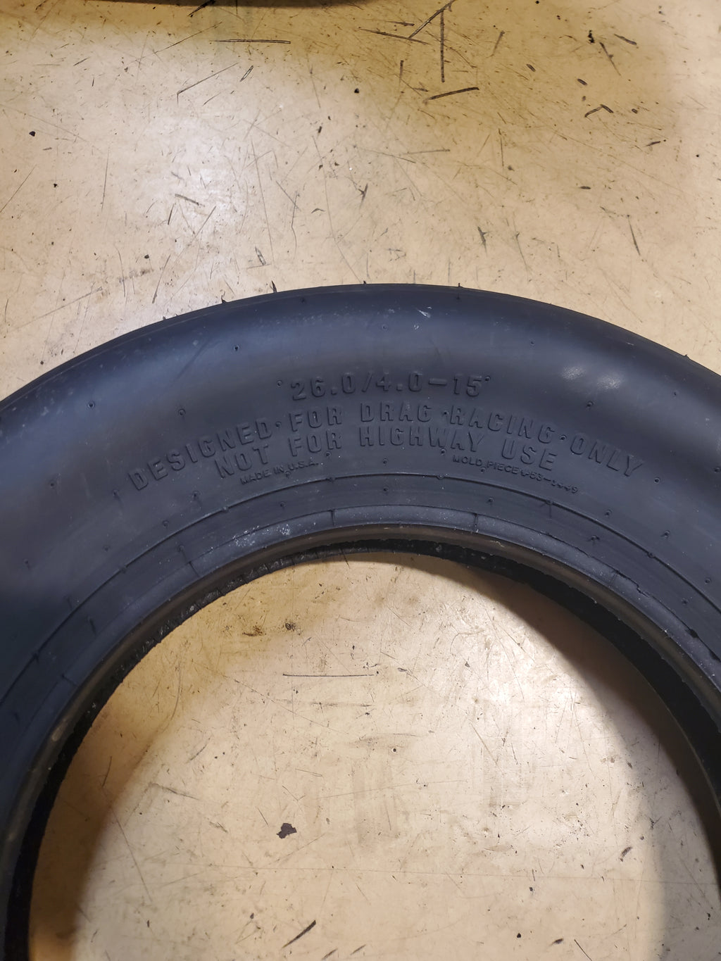 MICKEY THOMPSON ET FRONT RWL 26 4 15 DRAG TIRE 250925