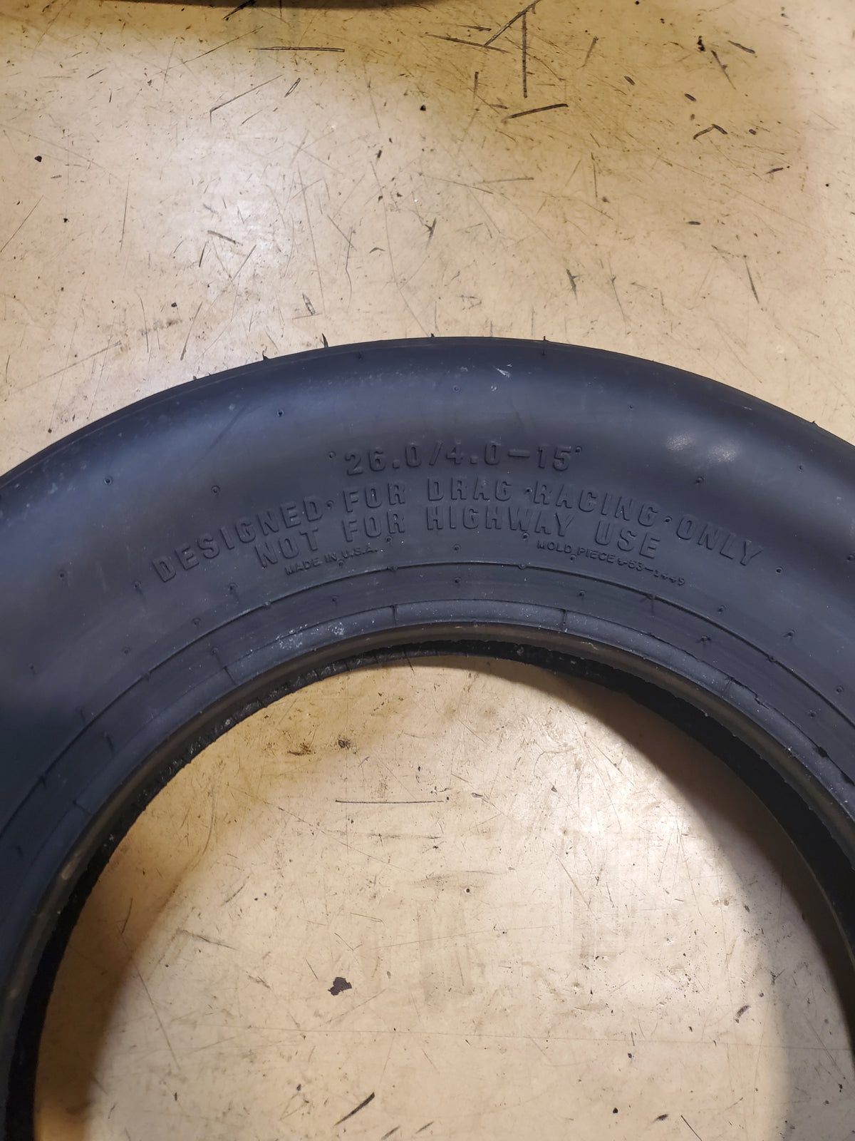 MICKEY THOMPSON ET FRONT RWL 26 4 15 DRAG TIRE 250925
