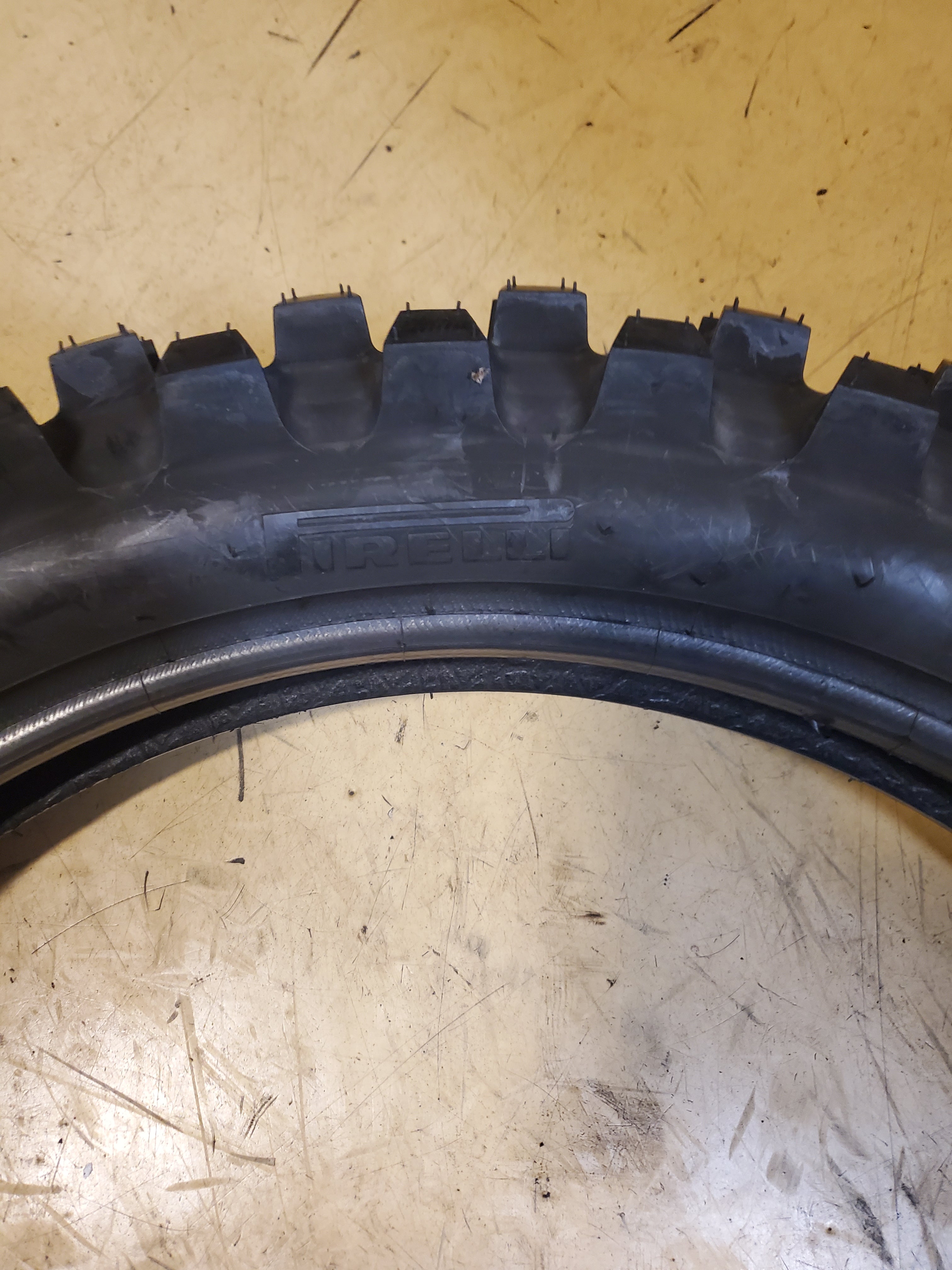 PIRELLI SCORPION MX32 BSW 120 80 19 63M REAR DIRT BIKE TIRE 871