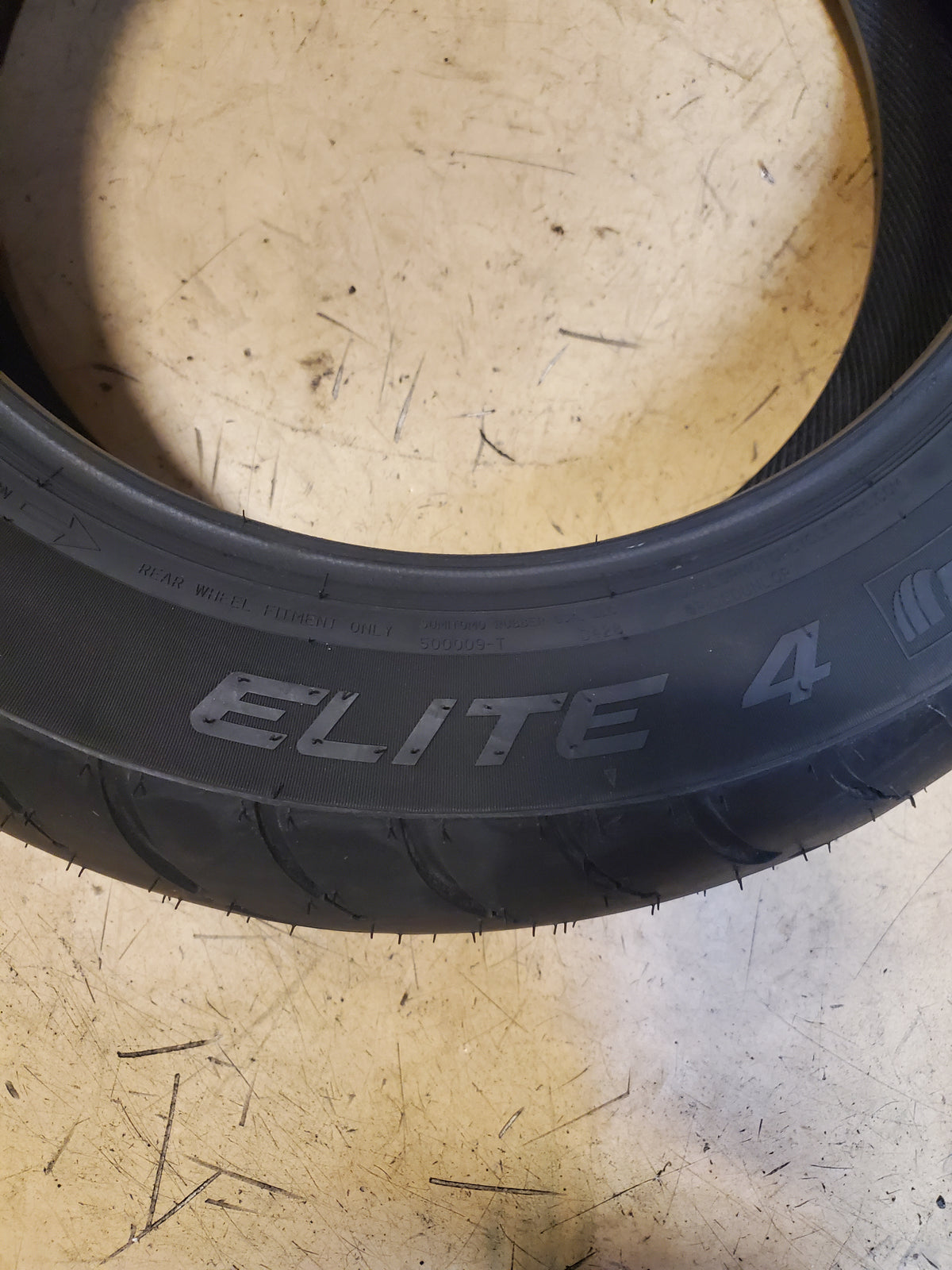 DUNLOP ELITE 4 BSW  180 70 16 77H REAR MOTORCYCLE TIRE 45119303